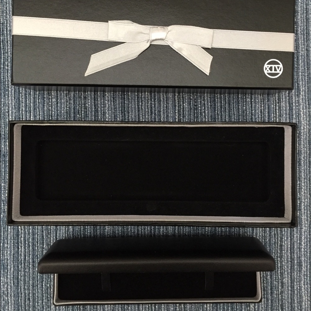XIV Karats Ltd Beverly Hills Presentation Box